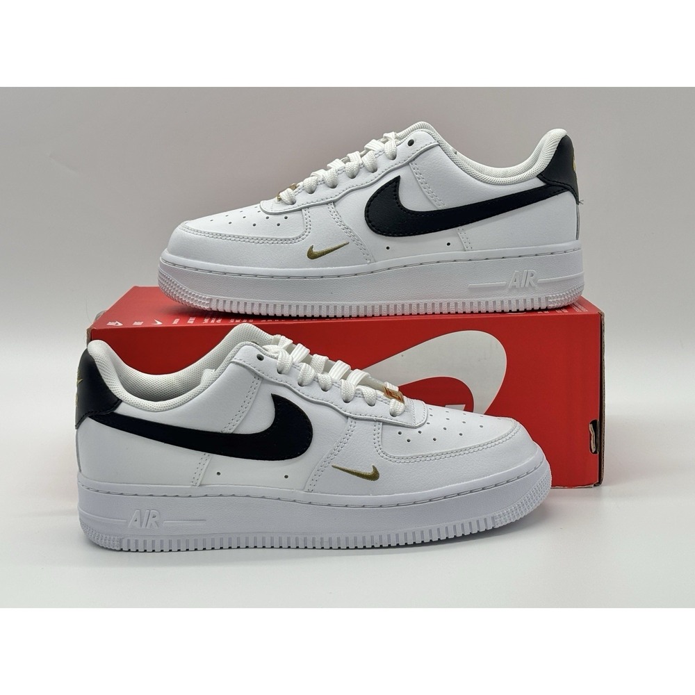 Nike Women's Air Force 1 '07 Essential White Black Size 6.5 CZ0270 102